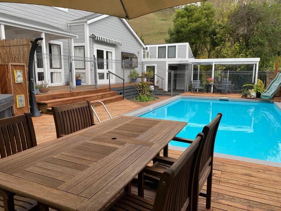 Superb Studio Retreat With Spa, Pool & Bbq Access ワンガヌイ エクステリア 写真