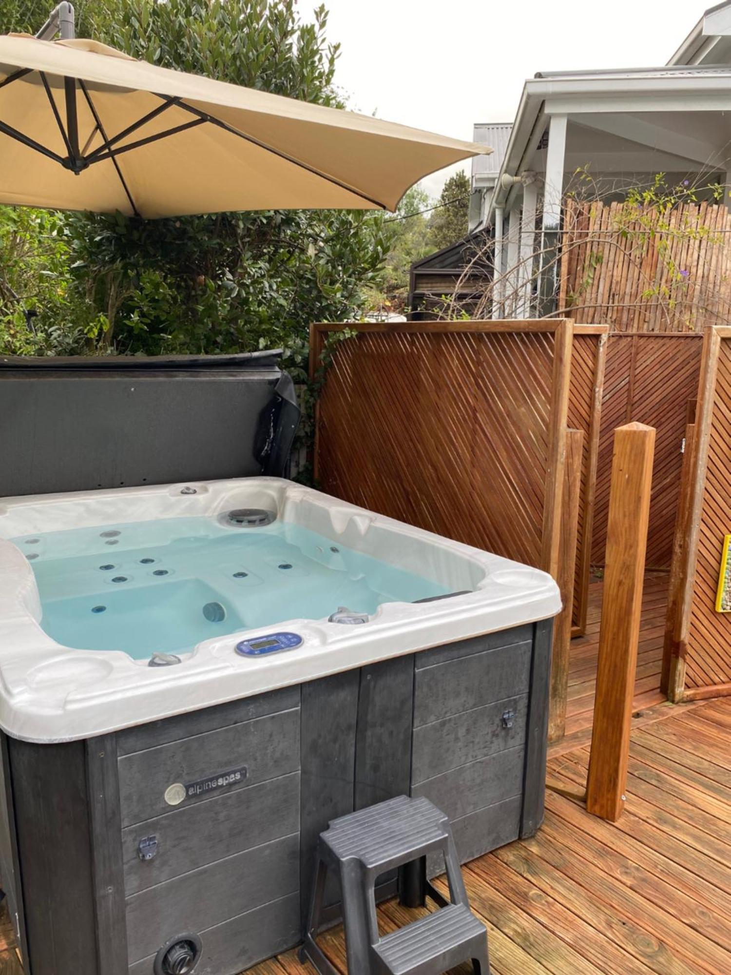 Superb Studio Retreat With Spa, Pool & Bbq Access ワンガヌイ エクステリア 写真