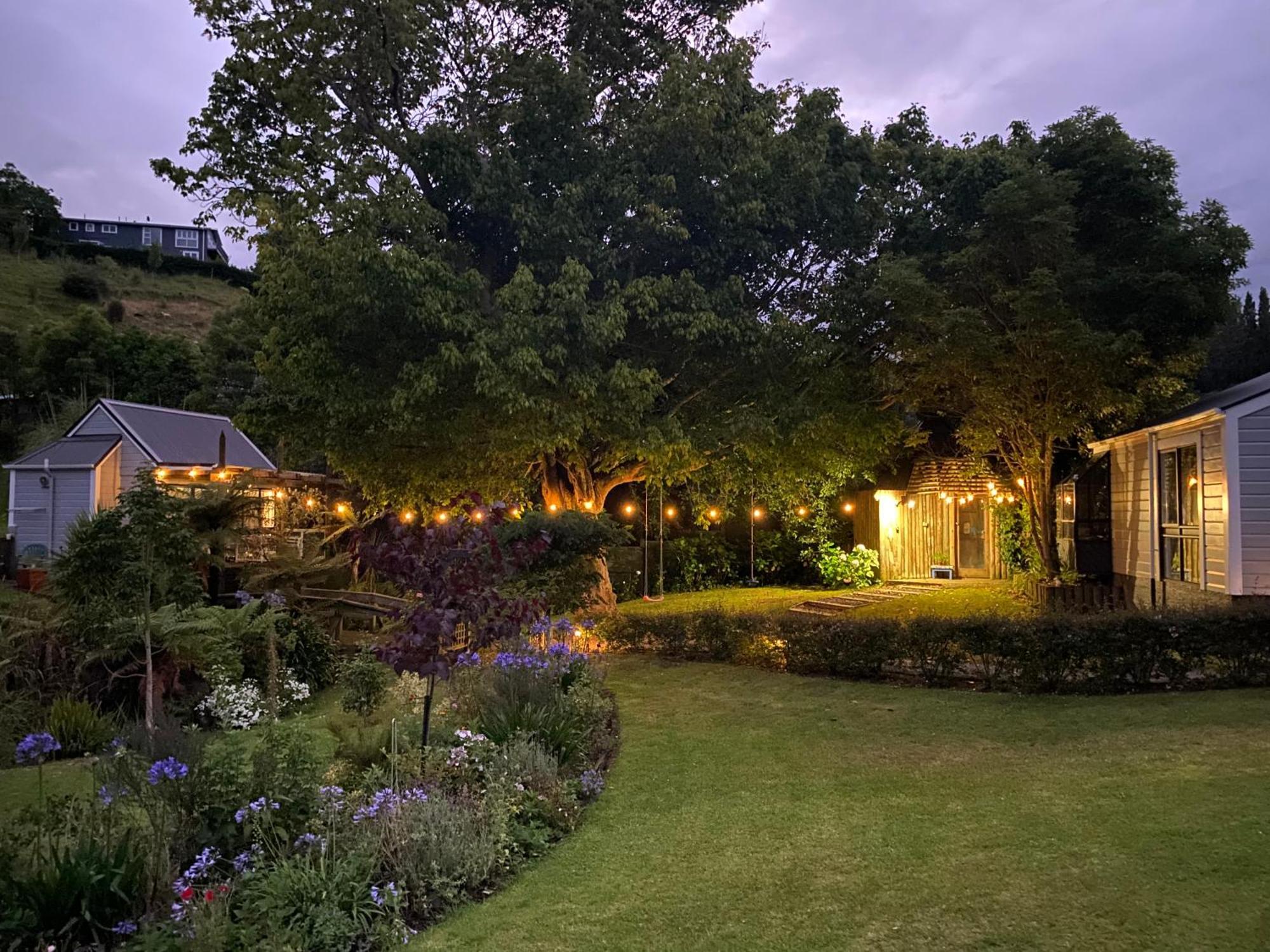 Superb Studio Retreat With Spa, Pool & Bbq Access ワンガヌイ エクステリア 写真